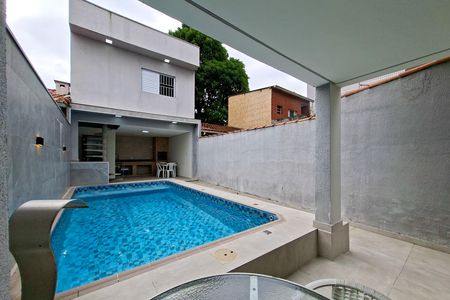Casa para alugar com 350m², 5 quartos e 4 vagas Casa para alugar com 350m², 5 quartos e 4 vagasPiscina