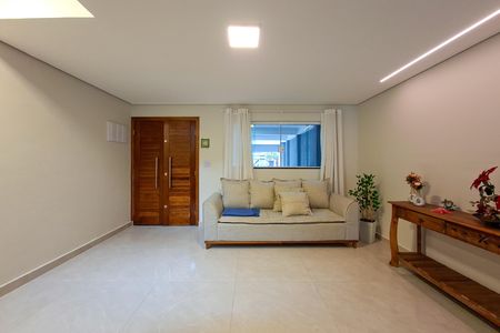 Casa para alugar com 350m², 5 quartos e 4 vagas Casa para alugar com 350m², 5 quartos e 4 vagasSala 1