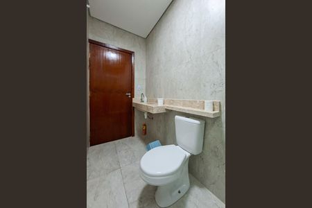 Casa para alugar com 350m², 5 quartos e 4 vagas Casa para alugar com 350m², 5 quartos e 4 vagasBanheiro da Suíte 1