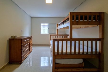 Casa para alugar com 350m², 5 quartos e 4 vagas Casa para alugar com 350m², 5 quartos e 4 vagasSuíte 4