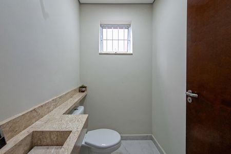 Casa para alugar com 350m², 5 quartos e 4 vagas Casa para alugar com 350m², 5 quartos e 4 vagasLavabo