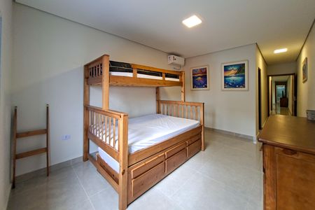 Casa para alugar com 350m², 5 quartos e 4 vagas Casa para alugar com 350m², 5 quartos e 4 vagasSuíte 4
