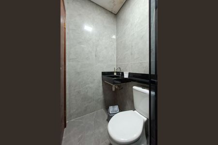 Casa para alugar com 350m², 5 quartos e 4 vagas Casa para alugar com 350m², 5 quartos e 4 vagasBanheiro da Suíte 2