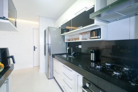 Apartamento à venda com 69m², 2 quartos e 2 vagas Apartamento à venda com 69m², 2 quartos e 2 vagasCozinha