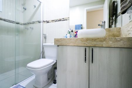 Apartamento à venda com 69m², 2 quartos e 2 vagas Apartamento à venda com 69m², 2 quartos e 2 vagasBanheiro Social