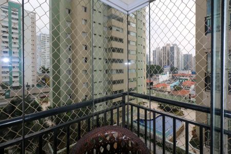 Apartamento à venda com 69m², 2 quartos e 2 vagas Apartamento à venda com 69m², 2 quartos e 2 vagasVaranda