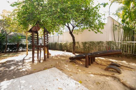 Apartamento à venda com 121m², 3 quartos e 2 vagasÁrea comum - Playground