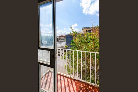 Apartamento à venda com 180m², 3 quartos e 1 vaga Apartamento à venda com 180m², 3 quartos e 1 vagaVaranda