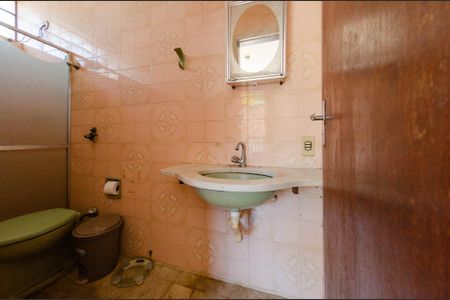 Apartamento à venda com 180m², 3 quartos e 1 vaga Apartamento à venda com 180m², 3 quartos e 1 vagaBanheiro suíte