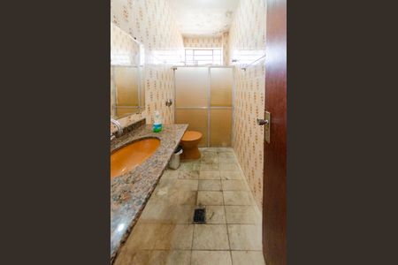 Apartamento à venda com 180m², 3 quartos e 1 vaga Apartamento à venda com 180m², 3 quartos e 1 vagaBanheiro