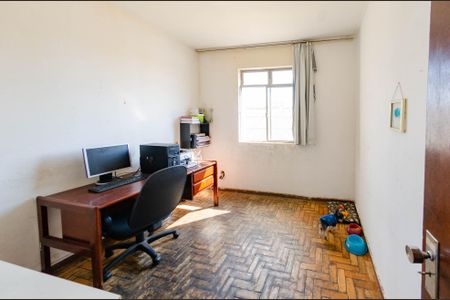 Apartamento à venda com 180m², 3 quartos e 1 vaga Apartamento à venda com 180m², 3 quartos e 1 vagaQuarto 1