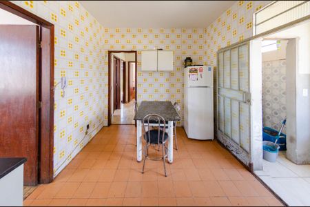 Apartamento à venda com 180m², 3 quartos e 1 vaga Apartamento à venda com 180m², 3 quartos e 1 vagaCozinha