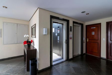 Apartamento à venda com 73m², 3 quartos e 1 vagaHall Social