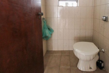 Casa à venda com 250m², 3 quartos e 4 vagasLavabo