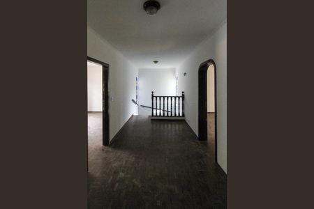 Casa à venda com 250m², 3 quartos e 4 vagasHall dos quartos