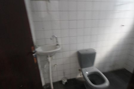 Casa à venda com 250m², 3 quartos e 4 vagasBanheiro de Serviço