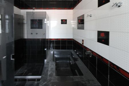 Casa à venda com 250m², 3 quartos e 4 vagasBanheiro da Suíte