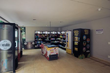 Apartamento à venda com 65m², 2 quartos e 1 vagaMini Mercado