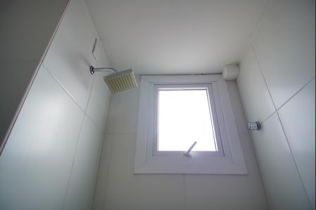 Apartamento para alugar com 61m², 2 quartos e 1 vaga Apartamento para alugar com 61m², 2 quartos e 1 vagaBanheiro corredor