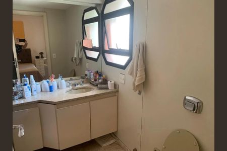 Apartamento à venda com 180m², 4 quartos e 3 vagas Apartamento à venda com 180m², 4 quartos e 3 vagasFoto 10