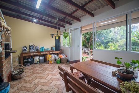Casa à venda com 300m², 4 quartos e 2 vagasÁrea comum - Churrasqueira