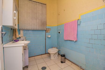 Casa à venda com 117m², 2 quartos e 2 vagasBanheiro