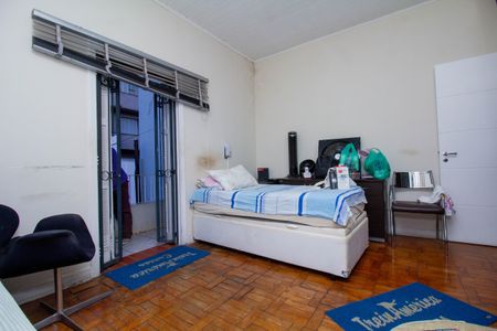 Casa à venda com 117m², 2 quartos e 2 vagasQuarto 1
