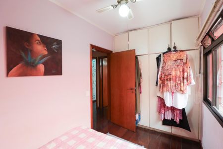 Casa à venda com 703m², 5 quartos e 3 vagasQuarto 4