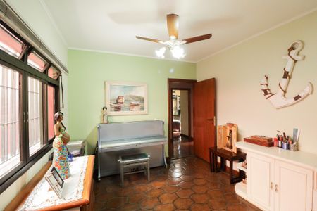 Casa à venda com 703m², 5 quartos e 3 vagasQuarto 2