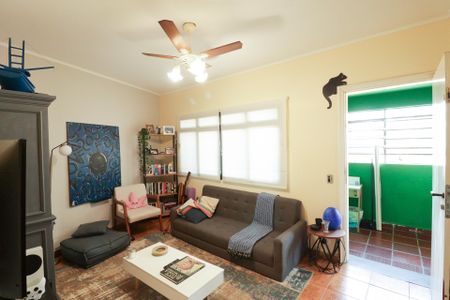 Casa à venda com 703m², 5 quartos e 3 vagasEdicula