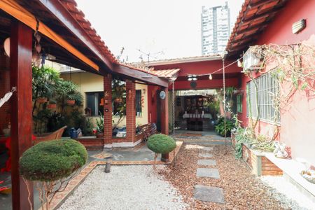 Casa à venda com 703m², 5 quartos e 3 vagasÁrea comum