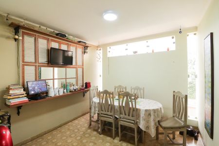 Casa à venda com 703m², 5 quartos e 3 vagasCozinha