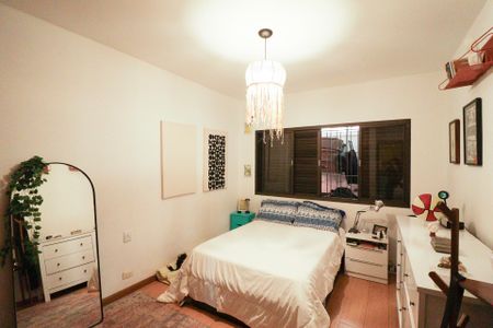 Casa à venda com 703m², 5 quartos e 3 vagasEdicula