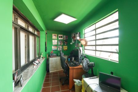 Casa à venda com 703m², 5 quartos e 3 vagasEdicula