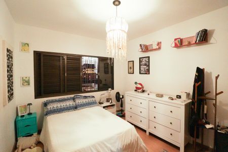 Casa à venda com 703m², 5 quartos e 3 vagasEdicula