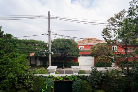 Casa à venda com 670m², 4 quartos e 5 vagas Casa à venda com 670m², 4 quartos e 5 vagasVista da Suíte Master