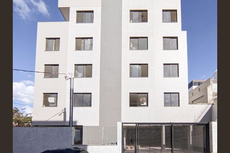 Apartamento para alugar com 90m², 2 quartos e 2 vagas Apartamento para alugar com 90m², 2 quartos e 2 vagasFachada