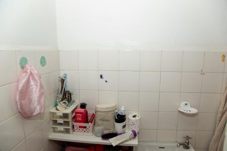 Casa à venda com 96m², 3 quartos e 1 vagaBanheiro