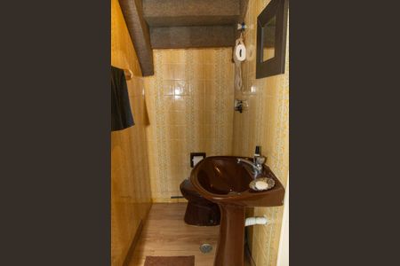 Casa à venda com 96m², 3 quartos e 1 vagaBanheiro 2