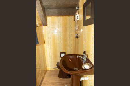 Casa à venda com 96m², 3 quartos e 1 vagaBanheiro 2