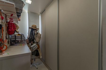 Casa à venda com 500m², 3 quartos e 6 vagas Casa à venda com 500m², 3 quartos e 6 vagasSuíte - Closet