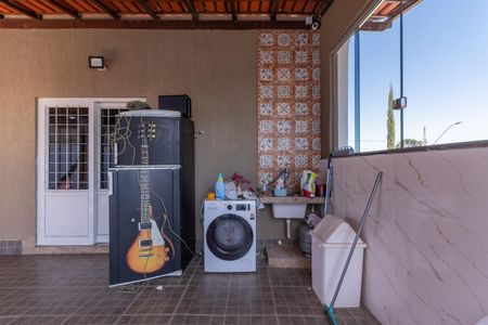 Casa à venda com 500m², 3 quartos e 6 vagas Casa à venda com 500m², 3 quartos e 6 vagasÁrea de Serviço