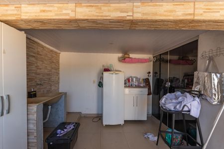 Casa à venda com 500m², 3 quartos e 6 vagas Casa à venda com 500m², 3 quartos e 6 vagasLavanderia