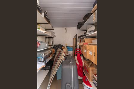 Casa à venda com 500m², 3 quartos e 6 vagas Casa à venda com 500m², 3 quartos e 6 vagasEdícula - Despensa