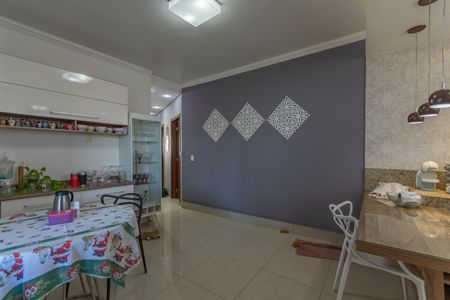 Casa à venda com 500m², 3 quartos e 6 vagas Casa à venda com 500m², 3 quartos e 6 vagasCopa