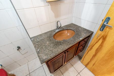 Apartamento para alugar com 53m², 2 quartos e sem vagaBanheiro