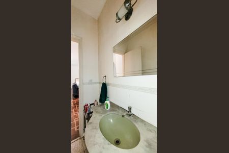 Casa à venda com 439m², 4 quartos e 2 vagas Casa à venda com 439m², 4 quartos e 2 vagasLavabo