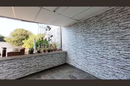 Casa à venda com 439m², 4 quartos e 2 vagas Casa à venda com 439m², 4 quartos e 2 vagasChurrasqueira