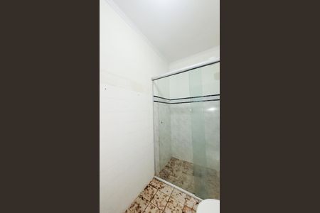 Casa à venda com 439m², 4 quartos e 2 vagas Casa à venda com 439m², 4 quartos e 2 vagasBanheiro de Serviço