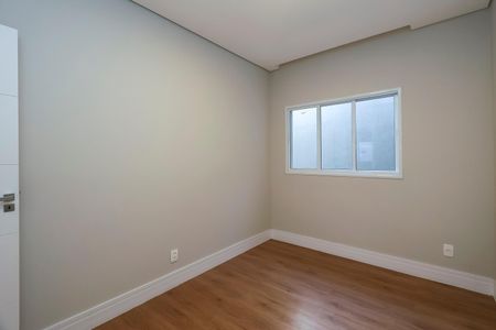 Casa para alugar com 125m², 3 quartos e 4 vagasQuarto 2